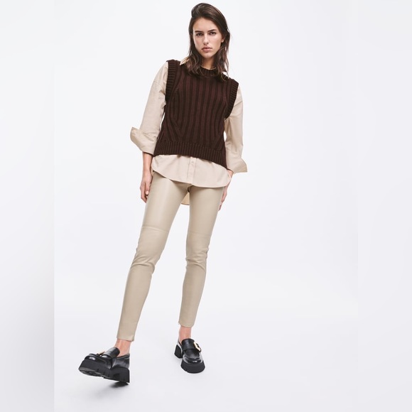 Zara FAUX LEATHER LEGGINGS Color: Sand Size: XS NWT. - Picture 3 of 12